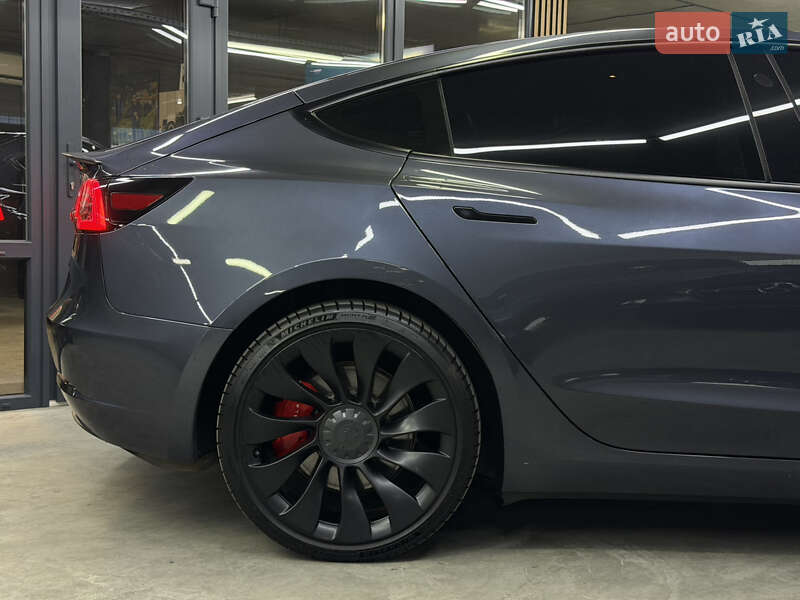 Седан Tesla Model 3 2021 в Одессе