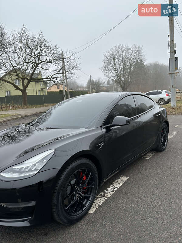 Седан Tesla Model 3 2019 в Львове фото 3 Седан Tesla Model 3 2019 в Львове