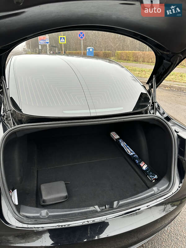 Седан Tesla Model 3 2019 в Львове фото 13 Седан Tesla Model 3 2019 в Львове