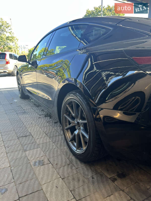 Седан Tesla Model 3 2022 в Ужгороде фото 6 Седан Tesla Model 3 2022 в Ужгороде