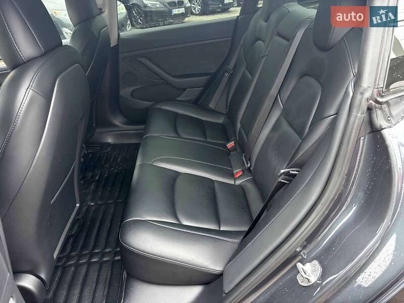 Седан Tesla Model 3 2022 в Запорожье