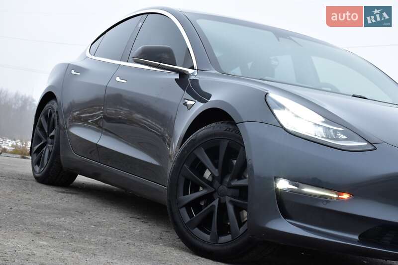 Седан Tesla Model 3 2018 в Дрогобичі фото 12 Седан Tesla Model 3 2018 в Дрогобичі
