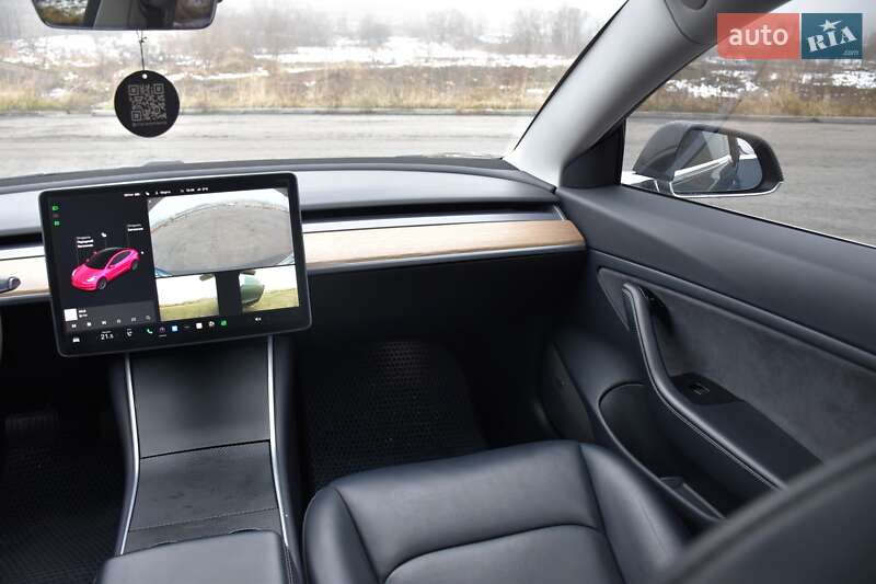 Седан Tesla Model 3 2018 в Дрогобичі фото 25 Седан Tesla Model 3 2018 в Дрогобичі