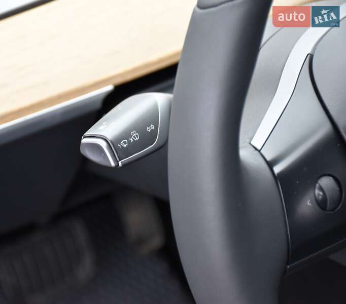 Седан Tesla Model 3 2018 в Дрогобичі фото 30 Седан Tesla Model 3 2018 в Дрогобичі