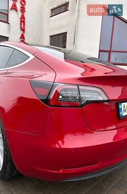 Седан Tesla Model 3 2018 в Луцке