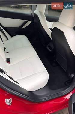 Седан Tesla Model 3 2018 в Луцке