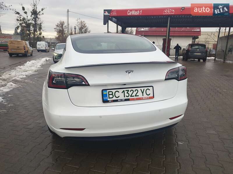 Седан Tesla Model 3 2021 в Львове фото 6 Седан Tesla Model 3 2021 в Львове