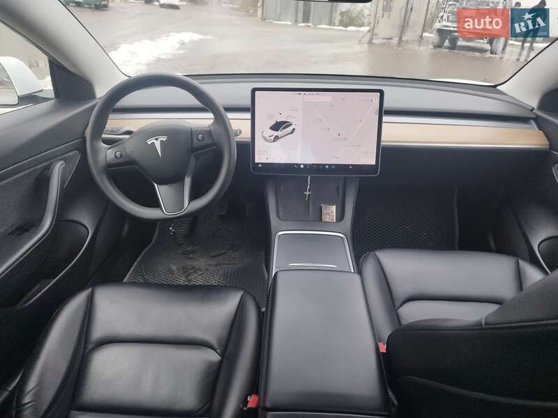 Седан Tesla Model 3 2021 в Львове фото 26 Седан Tesla Model 3 2021 в Львове