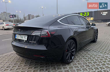 Седан Tesla Model 3 2019 в Киеве