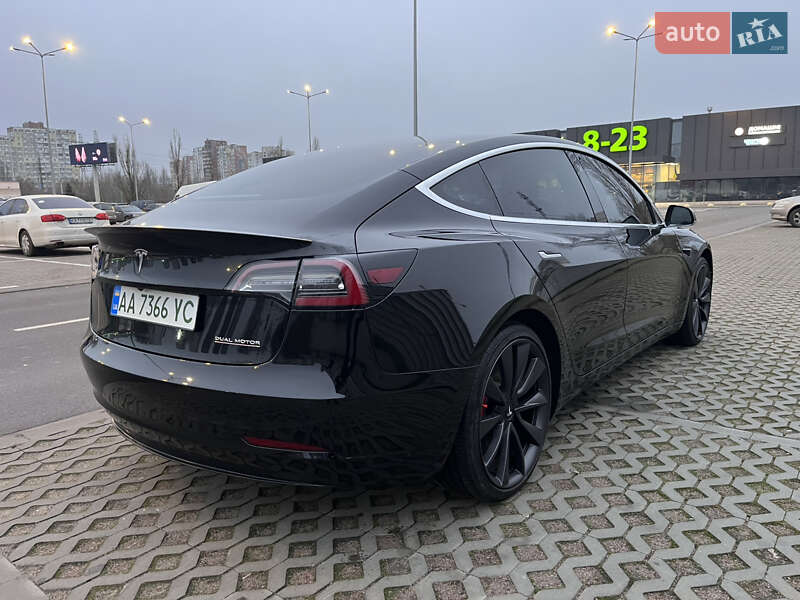 Седан Tesla Model 3 2019 в Киеве фото 31 Седан Tesla Model 3 2019 в Киеве