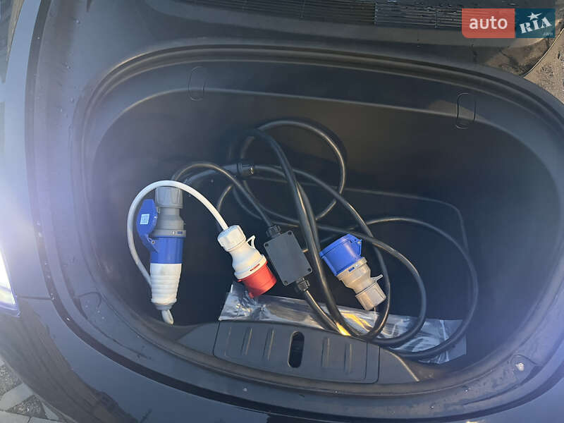 Седан Tesla Model 3 2019 в Киеве фото 47 Седан Tesla Model 3 2019 в Киеве