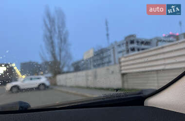 Седан Tesla Model 3 2019 в Киеве
