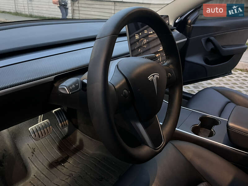 Седан Tesla Model 3 2019 в Киеве фото 65 Седан Tesla Model 3 2019 в Киеве