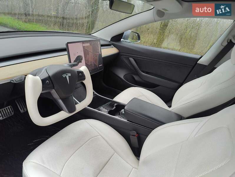 Седан Tesla Model 3 2018 в Одессе