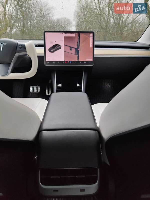 Седан Tesla Model 3 2018 в Одессе