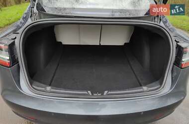 Седан Tesla Model 3 2018 в Одессе