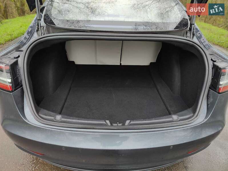 Седан Tesla Model 3 2018 в Одессе