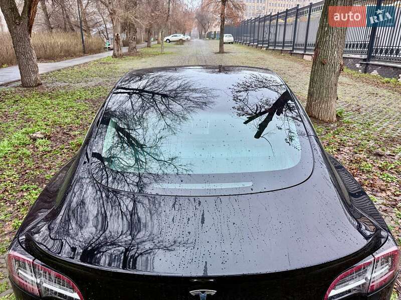 Седан Tesla Model 3 2019 в Харкові