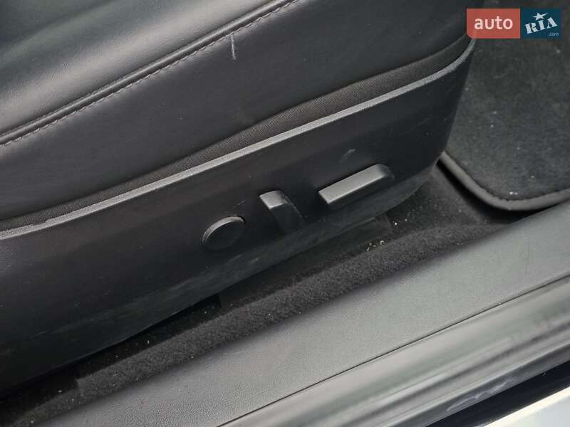 Седан Tesla Model 3 2018 в Тернополе