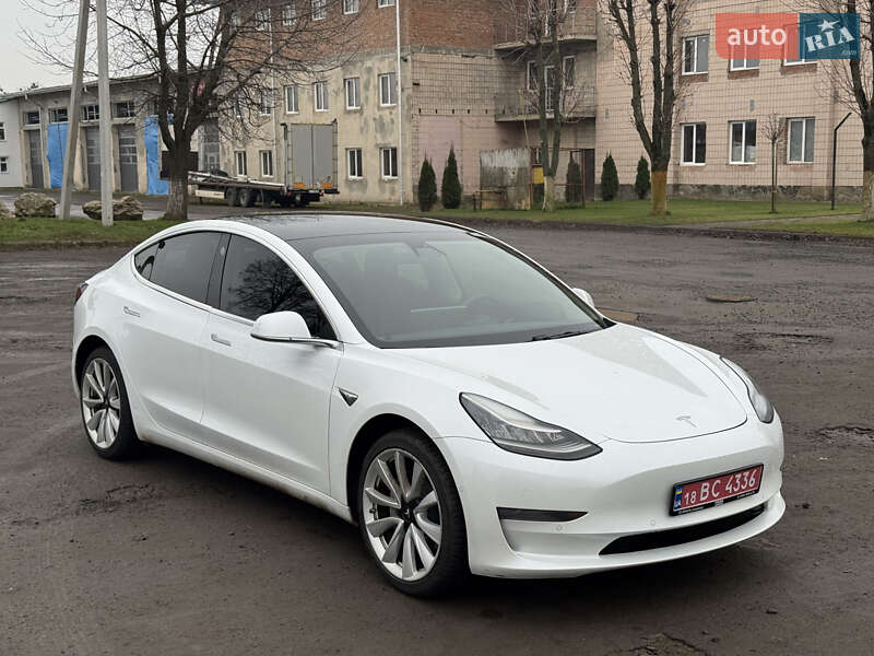 Tesla Model 3 2019 Tesla Model 3 2019