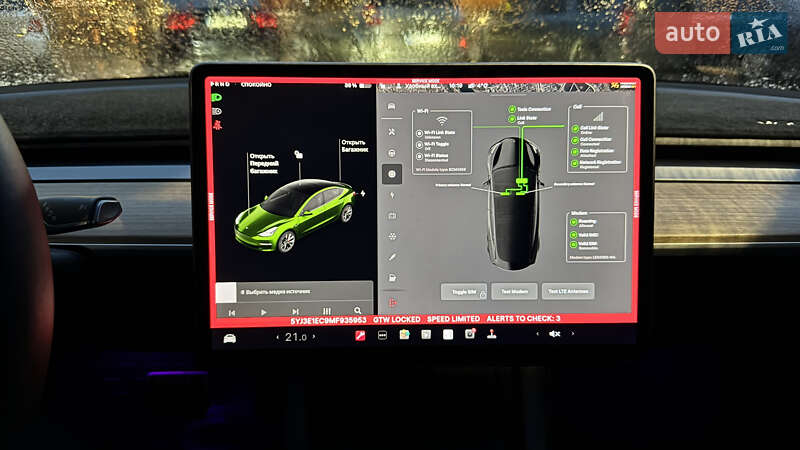 Седан Tesla Model 3 2021 в Виннице