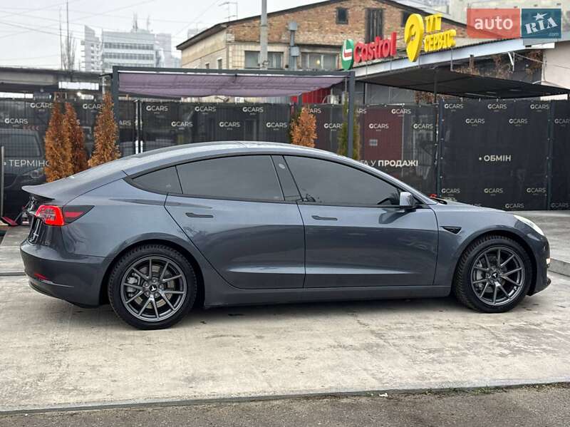 Седан Tesla Model 3 2022 в Киеве фото 7 Седан Tesla Model 3 2022 в Киеве