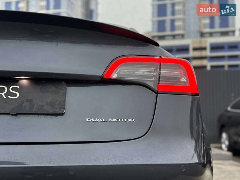 Седан Tesla Model 3 2022 в Киеве фото 10 Седан Tesla Model 3 2022 в Киеве