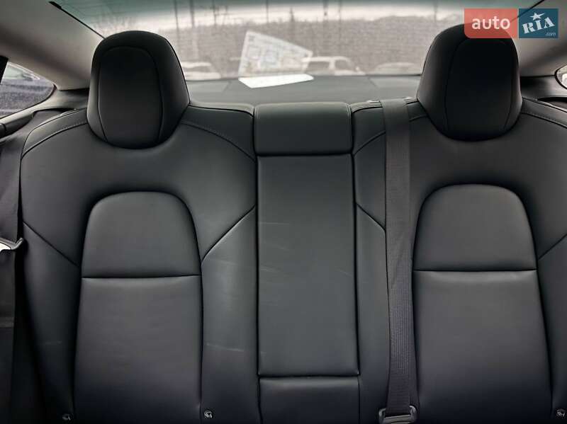 Седан Tesla Model 3 2022 в Киеве фото 24 Седан Tesla Model 3 2022 в Киеве