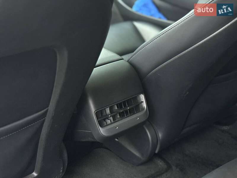 Седан Tesla Model 3 2022 в Киеве фото 25 Седан Tesla Model 3 2022 в Киеве