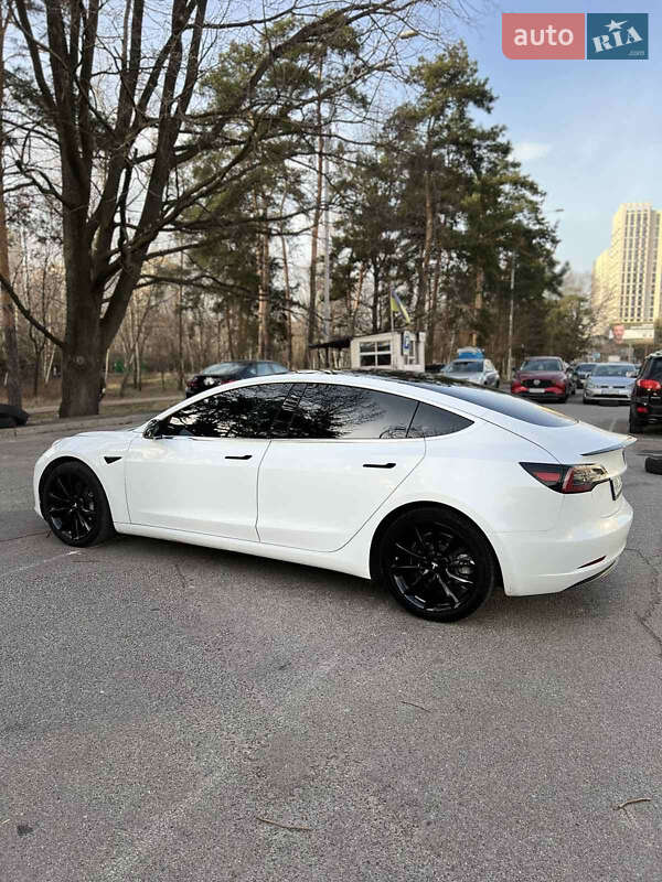 Седан Tesla Model 3 2018 в Киеве фото 6 Седан Tesla Model 3 2018 в Киеве