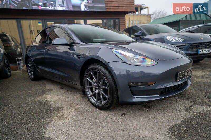 Седан Tesla Model 3 2021 в Киеве фото 4 Седан Tesla Model 3 2021 в Киеве