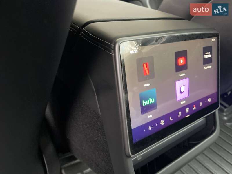 Седан Tesla Model 3 2024 в Києві