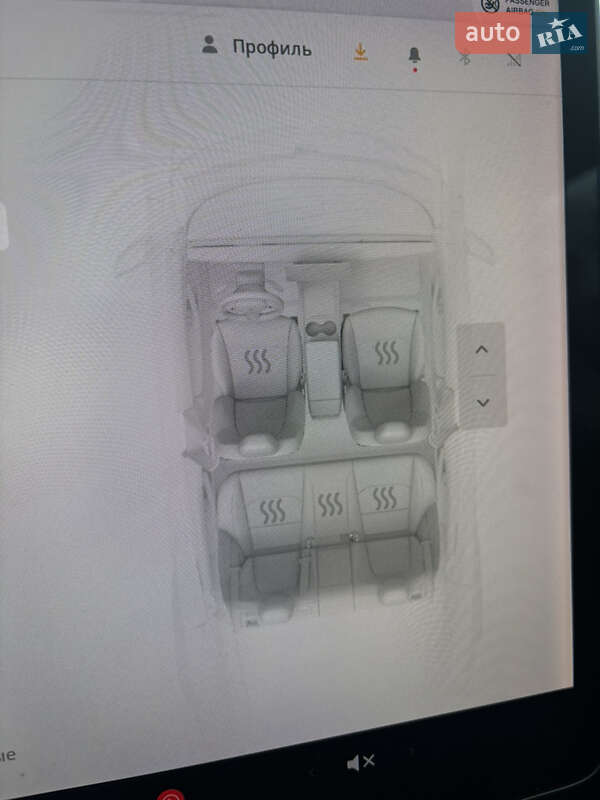 Седан Tesla Model 3 2019 в Львове