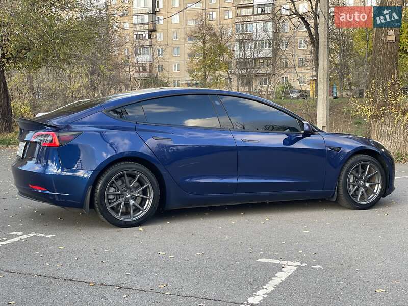 Седан Tesla Model 3 2021 в Кривом Роге фото 6 Седан Tesla Model 3 2021 в Кривом Роге