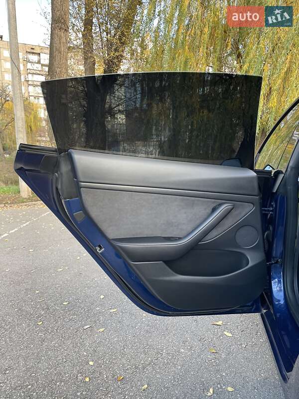 Седан Tesla Model 3 2021 в Кривом Роге фото 24 Седан Tesla Model 3 2021 в Кривом Роге