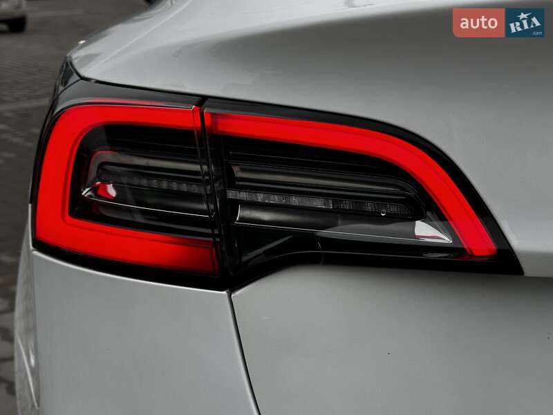 Седан Tesla Model 3 2022 в Львове фото 14 Седан Tesla Model 3 2022 в Львове