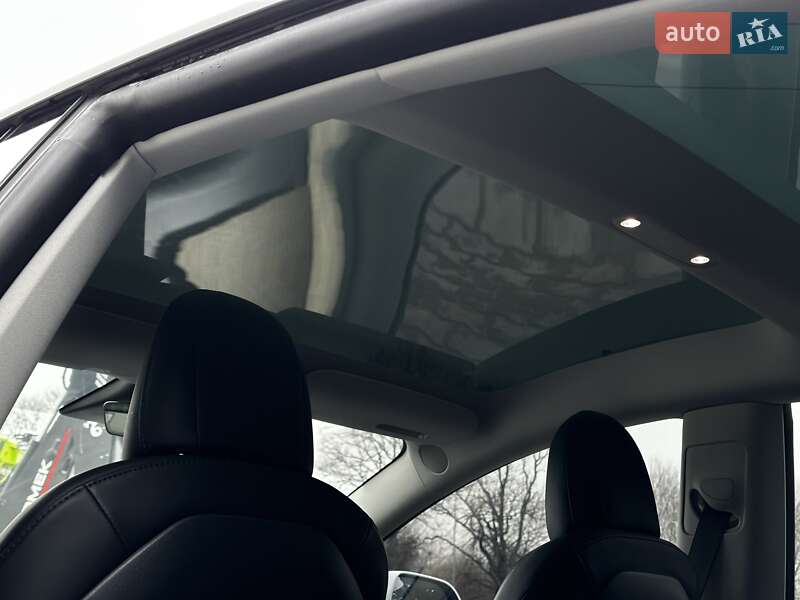 Седан Tesla Model 3 2022 в Львове фото 33 Седан Tesla Model 3 2022 в Львове