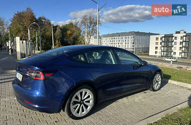 Седан Tesla Model 3 2022 в Львові