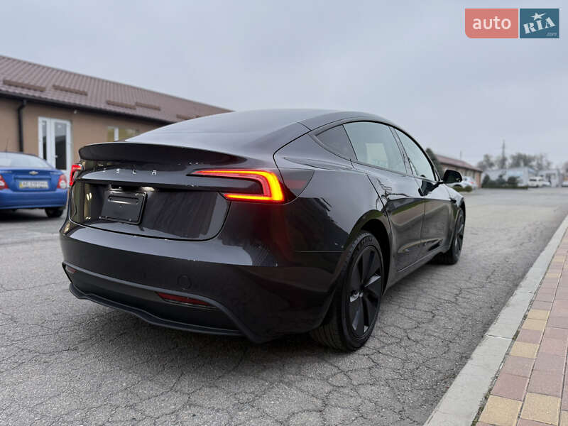 Седан Tesla Model 3 2025 в Днепре фото 19 Седан Tesla Model 3 2025 в Днепре