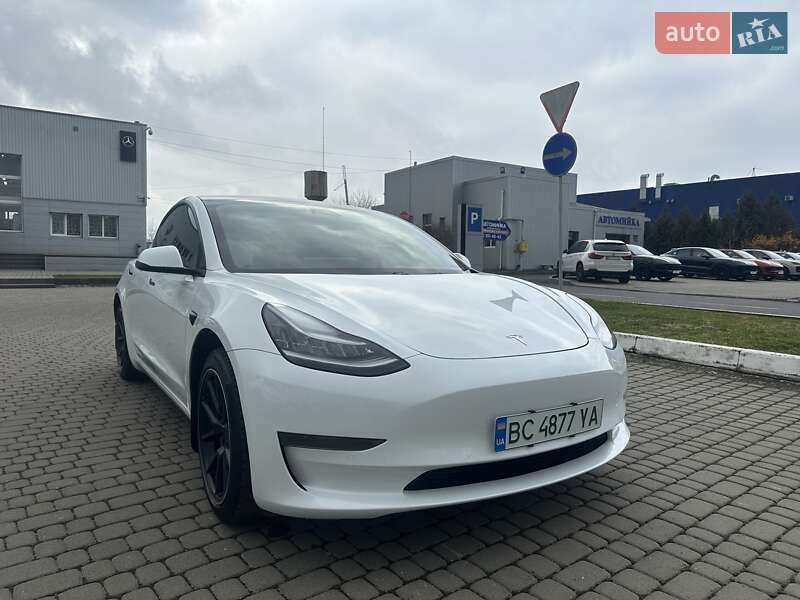 Седан Tesla Model 3 2020 в Львове фото 8 Седан Tesla Model 3 2020 в Львове
