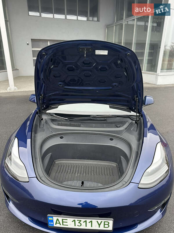 Седан Tesla Model 3 2022 в Днепре фото 22 Седан Tesla Model 3 2022 в Днепре