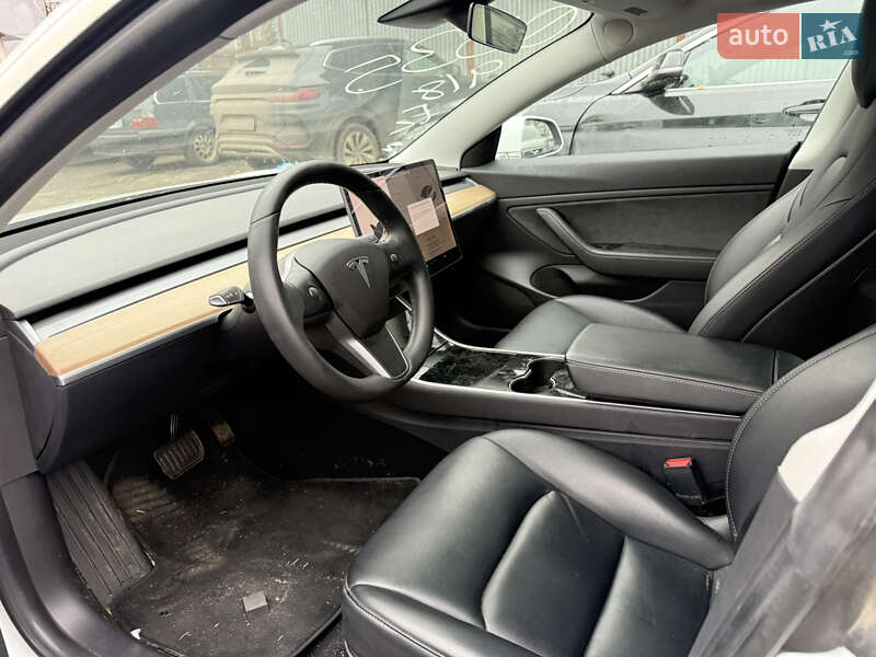 Седан Tesla Model 3 2019 в Львове фото 11 Седан Tesla Model 3 2019 в Львове