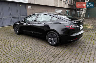 Седан Tesla Model 3 2022 в Киеве