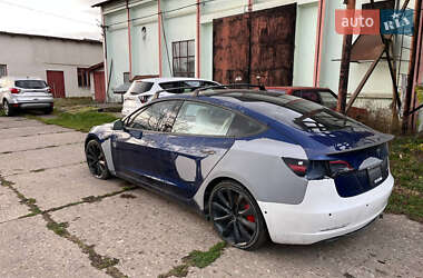 Седан Tesla Model 3 2020 в Стрые