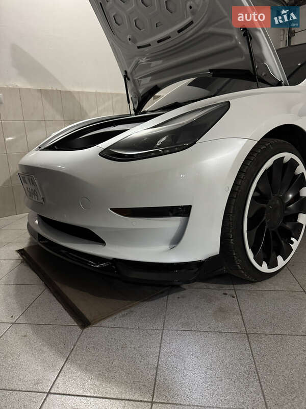 Седан Tesla Model 3 2022 в Ровно фото 12 Седан Tesla Model 3 2022 в Ровно