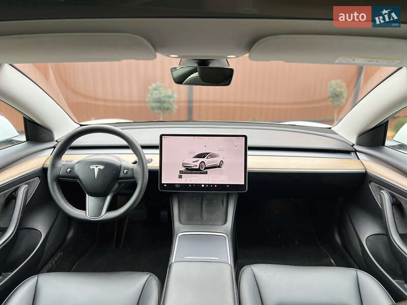 Седан Tesla Model 3 2022 в Львове фото 20 Седан Tesla Model 3 2022 в Львове
