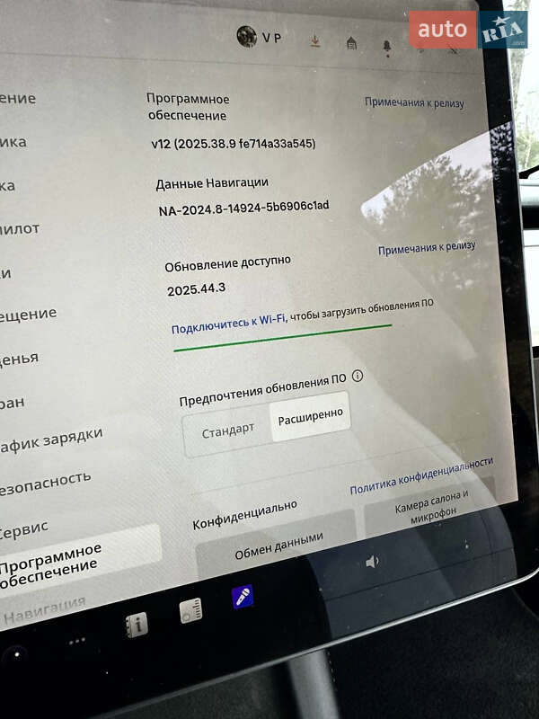 Седан Tesla Model 3 2021 в Львові