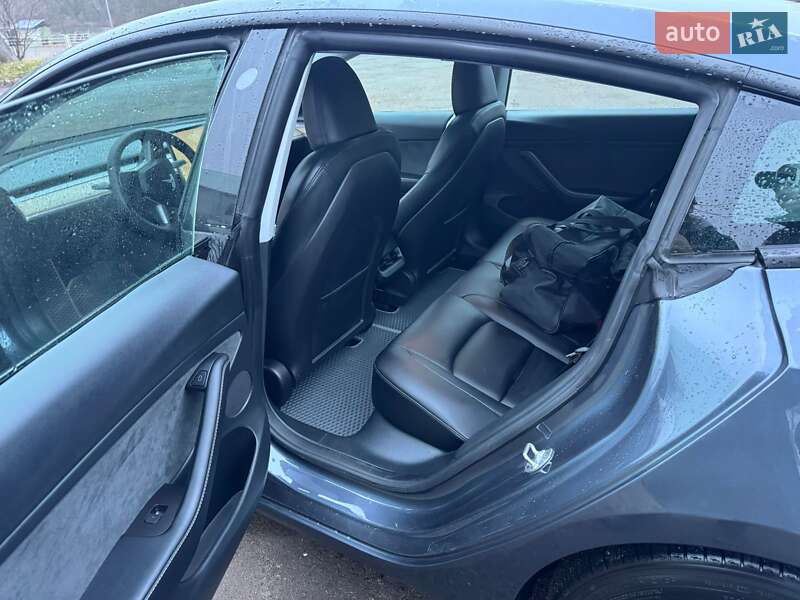 Седан Tesla Model 3 2023 в Чернигове фото 16 Седан Tesla Model 3 2023 в Чернигове