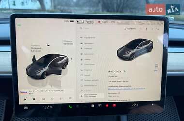 Седан Tesla Model 3 2023 в Чернігові