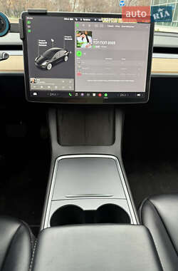 Седан Tesla Model 3 2021 в Николаеве